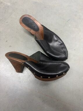 Vintage made in Italy genuine Leather Wooden-Platform Mules clogs